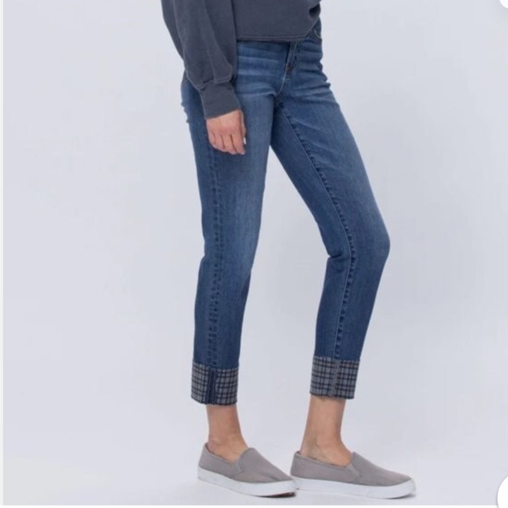 Judy‎ Blue Plaid Print Distress Cuff Slim Fit Jeans Women’s size 3/26 (D80)